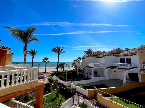 Puig House | Bungalow on the beach 15 minutes from Valencia