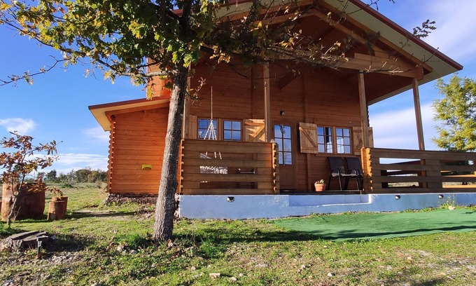 Seixo da Beira House | Bungalow in the mountain with swimming pool near Serra da Estrela (to 6 people)
