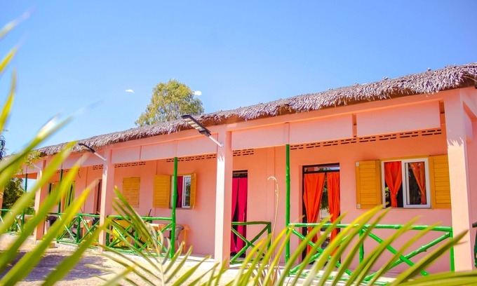 Mahajanga House | Bungalow Tropical Mamy