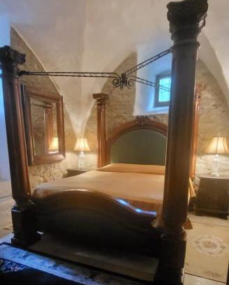 Wetzlar Bed & Breakfast | Burg Hermannstein - Kings Room