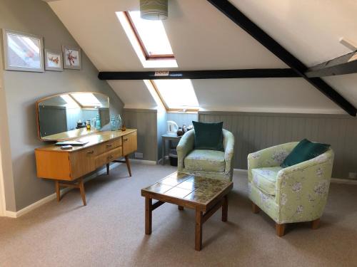 Hunstanton House | Burlington House Guest House