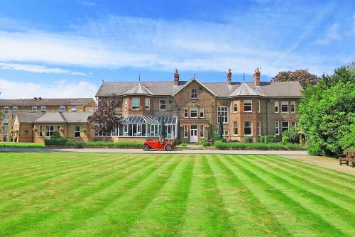 York Hotel | Burn Hall Hotel