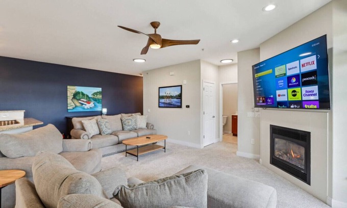 Lake Delton Condo | Bushwood at Delton Grand