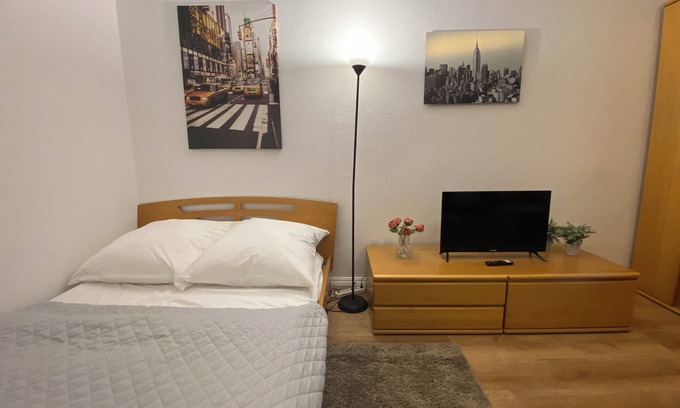 Westend-Sud Apartment | Business & Travel Apartment walking distance to city center