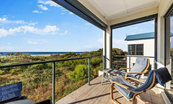 Geographe House | Busselton Beachfront Family Holiday Home