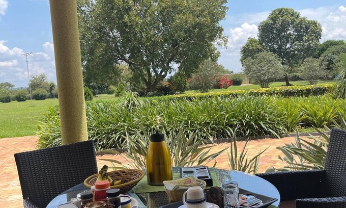 Nakasongola House | Butiti Bed & Breakfast Ranch House,close to Ziwa Rhino Sanctuary and Murchisons