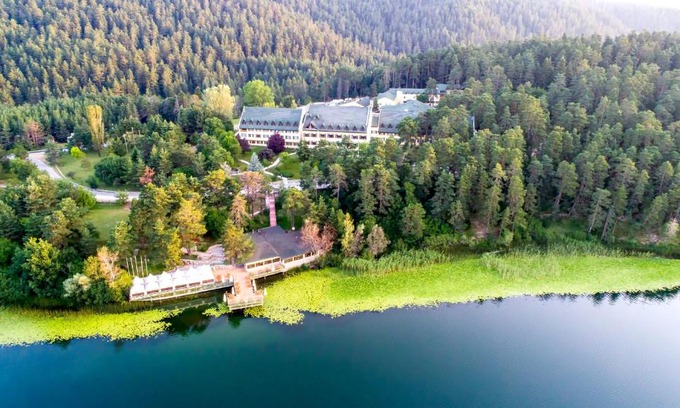 Abant Hotel | Buyuk Abant Hotel