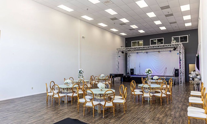 Sharpstown House | By Galleria Luxury Hall -Wedding, Shower,Conference Center