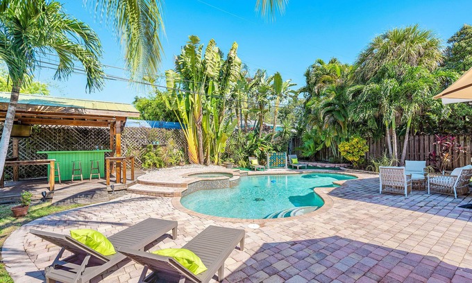 Cypress Creek Estates House | BY THE SEA VACATION VILLAS -BLANCA-3 BED PRIVATE POOL/GAMEROOM