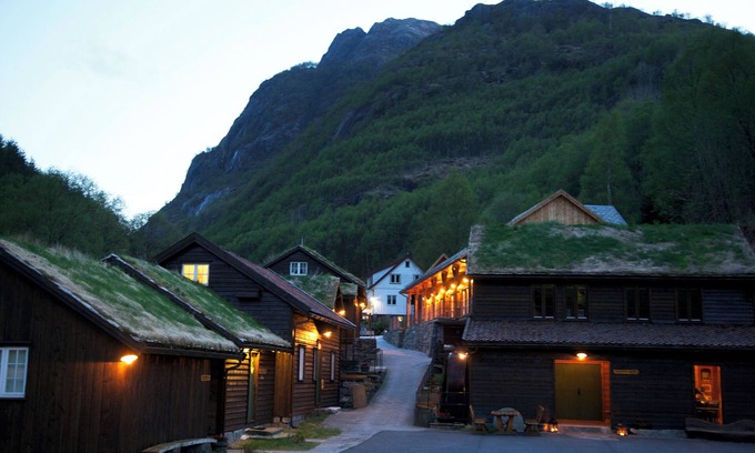 Dirdal Hotel | Byrkjedalstunet