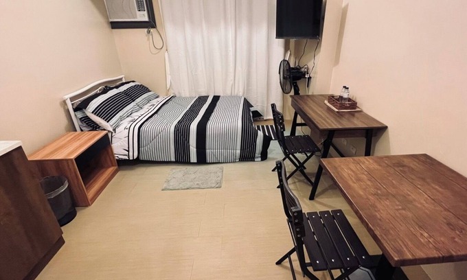 Mandurriao Apartment | C Comfortable & Cozy Room for 3