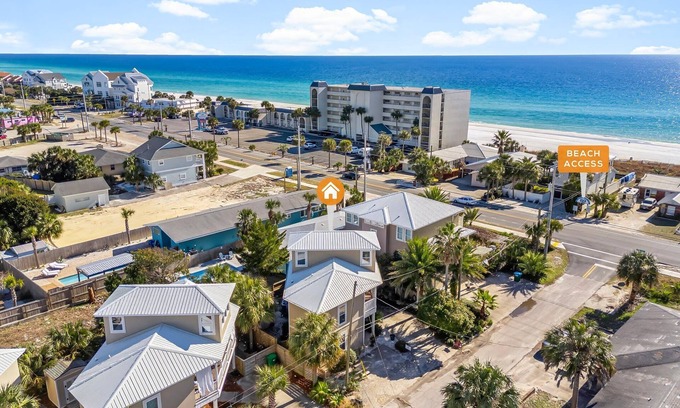 Kiska Beach House | C's The Day! Second to the beach, 3 Bed Plus loft