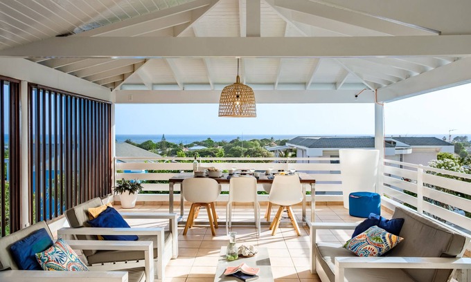 Marie Pampoen Villa | Ç View Villa, walking distance to the beach, 180 degrees sea view!