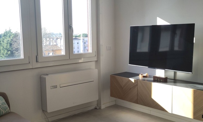 Favaro Veneto Apartment | Ca de Vero - Mestre. 10 min from Airport and direct tram to Venice Piazzale Roma