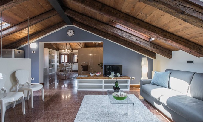Santa Croce Apartment | Ca' Del Monastero 9 Collection