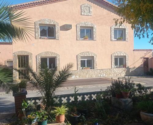 San Martin Sarroca Apartment | Ca La Montserrat - Wine Rural House