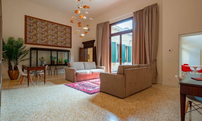 Cannaregio Apartment | Ca' Longo Palace Damasco