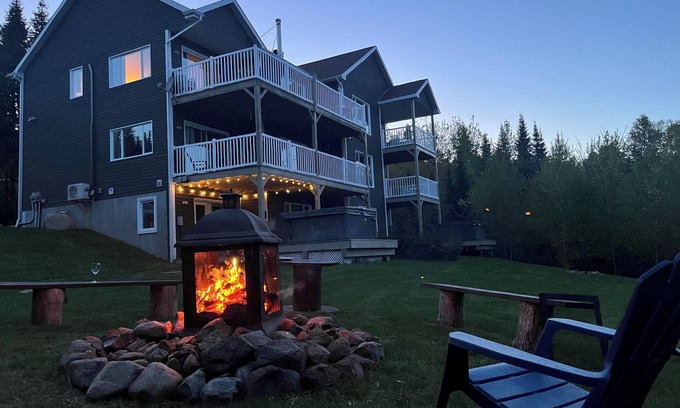 Petite-Riviere-Saint-Francois Ski Chalet | L'Éveil du fleuve. Détente, Spa, nature et ski.