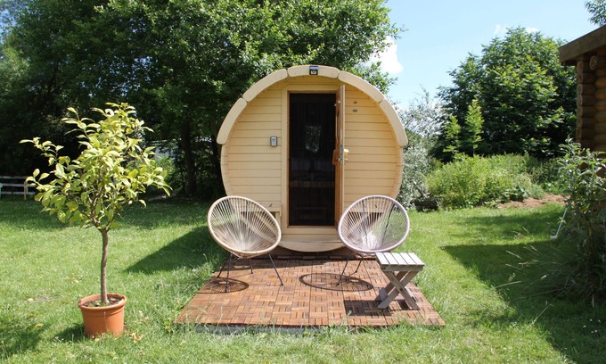 Oldenburg in Holstein Cabin | Cabana-Economy-Shared Bathroom-Garden view-Schlaffass 2