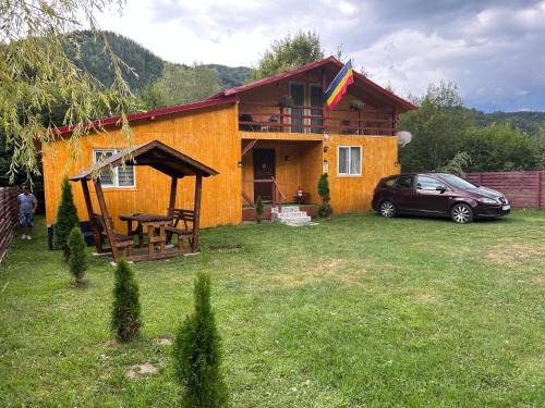 Tarcau Cabin | Cabana lucia