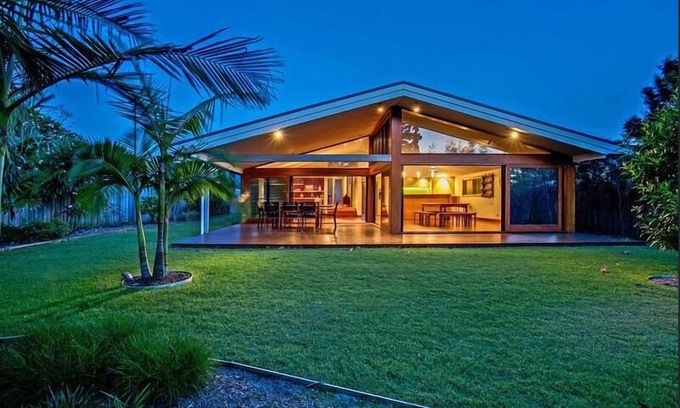 Bogangar House | Cabarita Oasis - 3BR Beachside Home by uHoliday