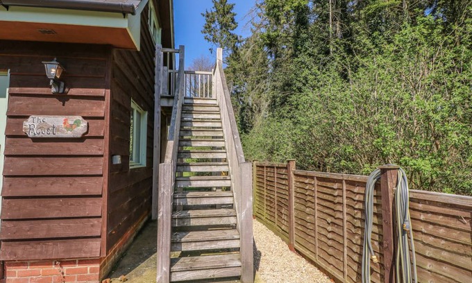 East Tytherley Cottage | Cabin ∙ 1 bedroom ∙ 2 guests