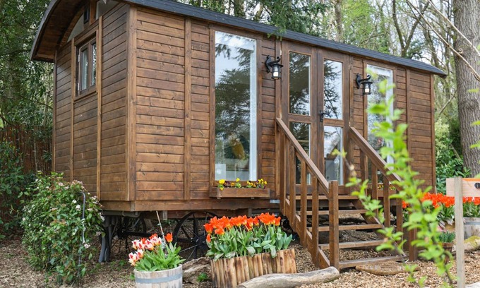 Lickfold Cottage | Cabin ∙ 1 bedroom ∙ 2 guests