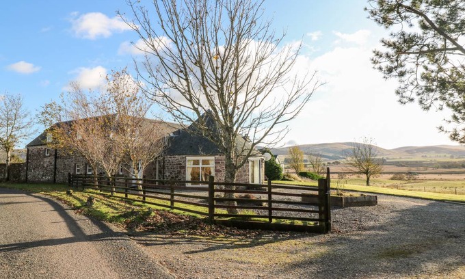 Auchterarder Cottage | Cabin ∙ 4 bedrooms ∙ 7 guests