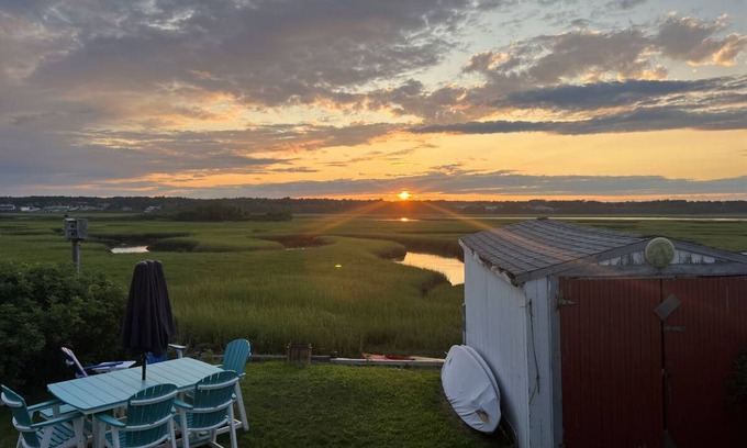 Wells Beach Cottage | Cabin ∙ 4 bedrooms ∙ 8 guests