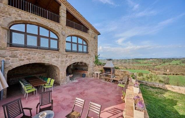 Casserres Cottage | Cabin ∙ 7 bedrooms ∙ 18 guests