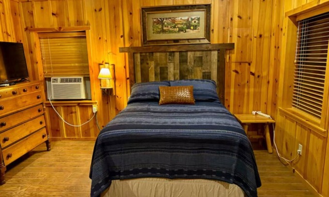Mico Cabin | Cabin at Sunset Ranch