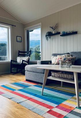 Hardangerfjord House | Cabin by the lake with 3 bedrooms