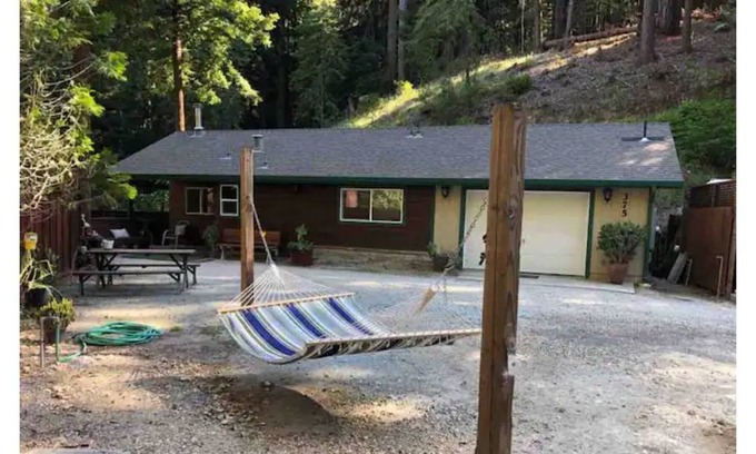 Scotts Valley Cabin | Cabin in the woods hiking, romantic, fuse ball & games