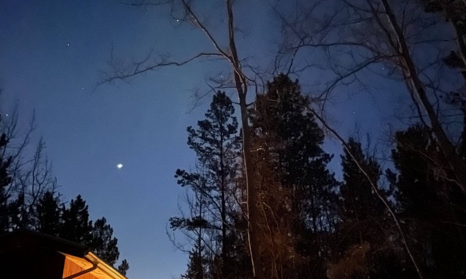 Whitehorse Cabin | Cabin in the Woods- next to the Eclipse Nordic Spa and Bean North Cafe