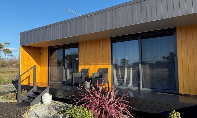 Swansea Cabin | CABIN ONE, on Gordon, Swansea