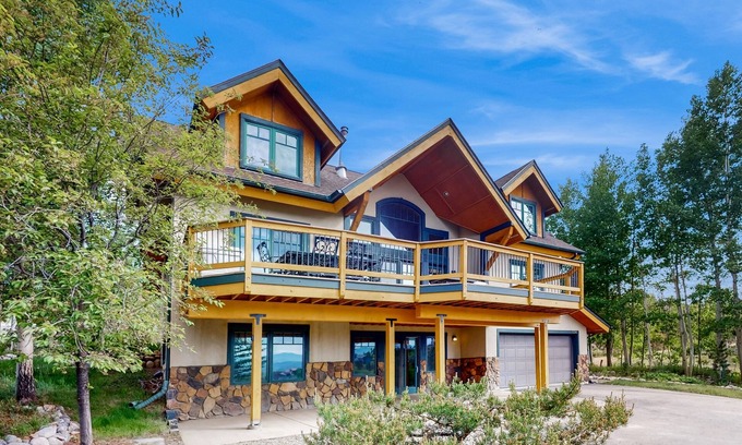 Innsbruck Val Moritz House | Cabin retreat with rustic charm, mountain views, Grill, Deck, and Patio