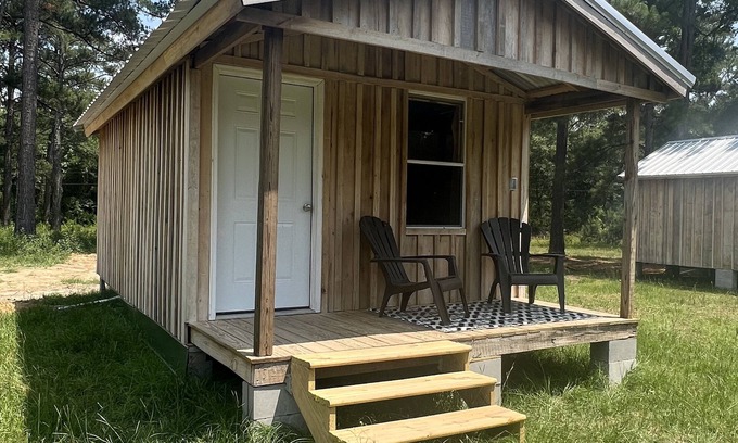 Hartford Cabin | Cabins at Grizzly Ranch!