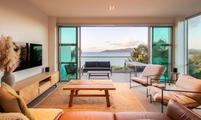 Cable Bay Apartment | Cable Bay Luxury 2 Bedroom Surf Villa