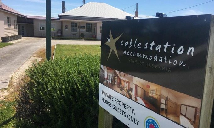 Stanley Bed & Breakfast | Cable Station Accommodation