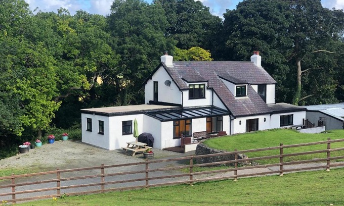 Llandudno Junction House | Cae Cwnws