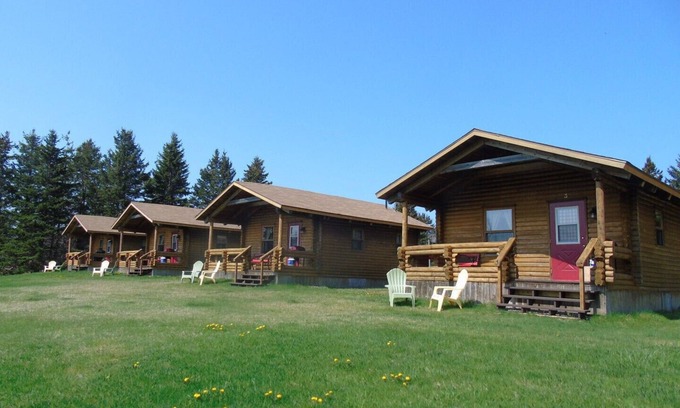Margaree Forks Cottage | Cajun Cedar Log Cottages 1 bdrm. - Cape Breton Unit 4