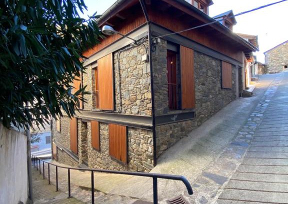Surp Apartment | CAL DOMÈNEC RIALP - Dúplex con encanto - Se admiten mascotas