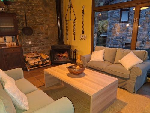 Ribes De Freser House | Cal Tonico Rural