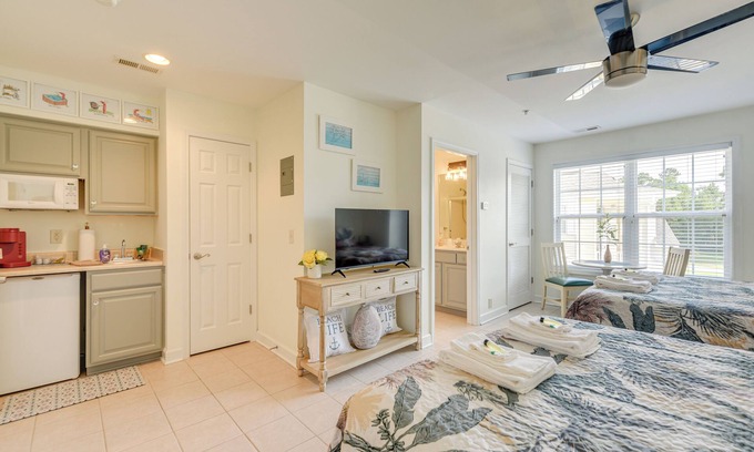 Calabash Condo | Calabash Condo w/Balcony in Gated Golf Community!
