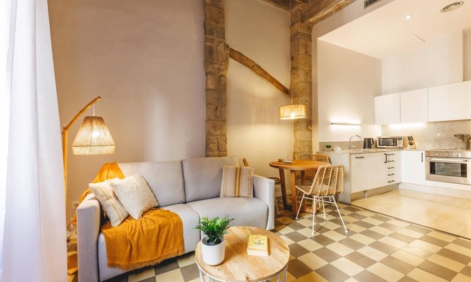 Pedret Apartment | Calderers La Lleona - Holiday rental in Girona | Bravissimo