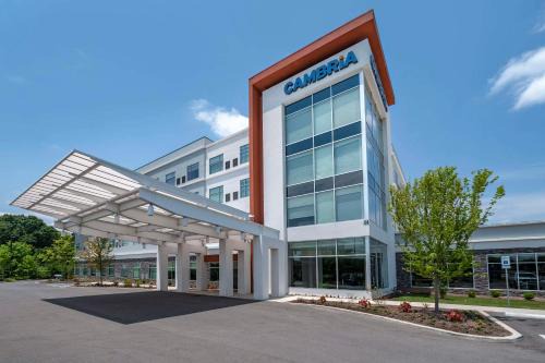 Larkwood Hotel | Cambria Hotel Nashville Airport