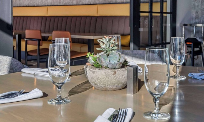 East Bayside Hotel | Cambria Hotel Portland Downtown-Old Port