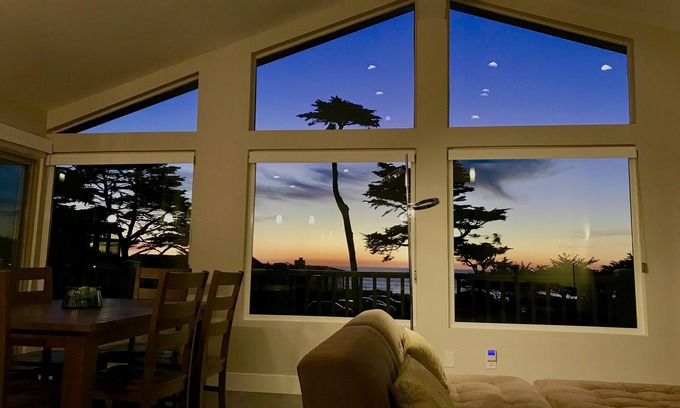 Park Hill House | Cambria Park Shores, across from beach with amazing Views!
