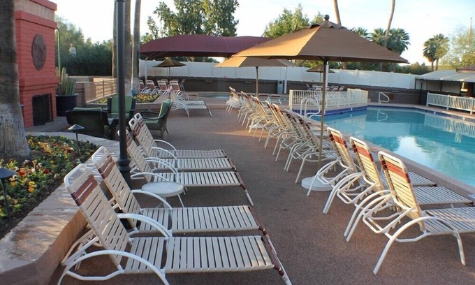 Arcadia Apartment | Camelback Peaceful Studio with Pool & Fitness Room