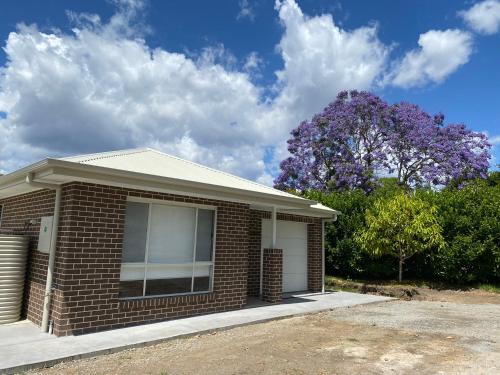 Thirlmere House | Camellia Cottage Pet Friendly Farm Stay